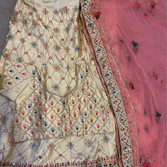 Golden Cream Lehenga with Light Pink Dupatta - Picture 5 of 5